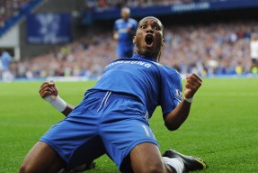 包含德罗巴迎来七赛季高光表现，独行侠球迷沸腾！的词条Aiyouxi游戏下载