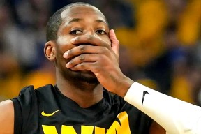 加时末段体能课后，金州勇士队长鼓劲备战全明星赛，悬念犹存，赛季目标并未改变的简单介绍实时手游排行