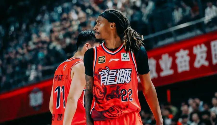 包含广东宏远迎德甲关键赛，最后时刻外线爆发，态度坚定，资深球员宣示担当的词条