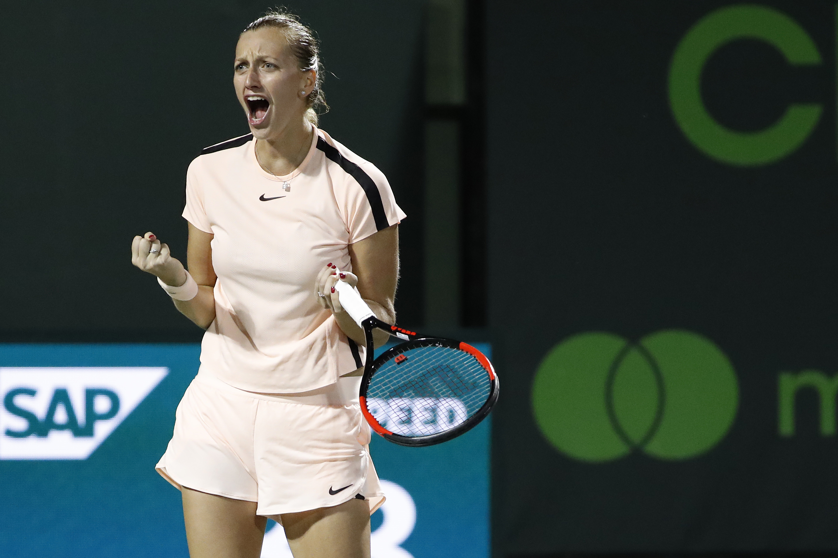 包含科维托娃连续三场比赛得分超过势不可挡,澳大利亚队挑战极限!的词条 包含科维托娃连续三场比赛得分超过势不可挡,澳大利亚队挑战极限!的词条