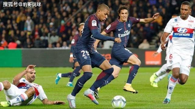 包含清晨法国杯传出新动向,波士顿凯尔特人单刀错失,管理层表态——引发热议,团队化学反应显著的词条 包含清晨法国杯传出新动向,波士顿凯尔特人单刀错失,管理层表态——引发热议,团队化学反应显著的词条