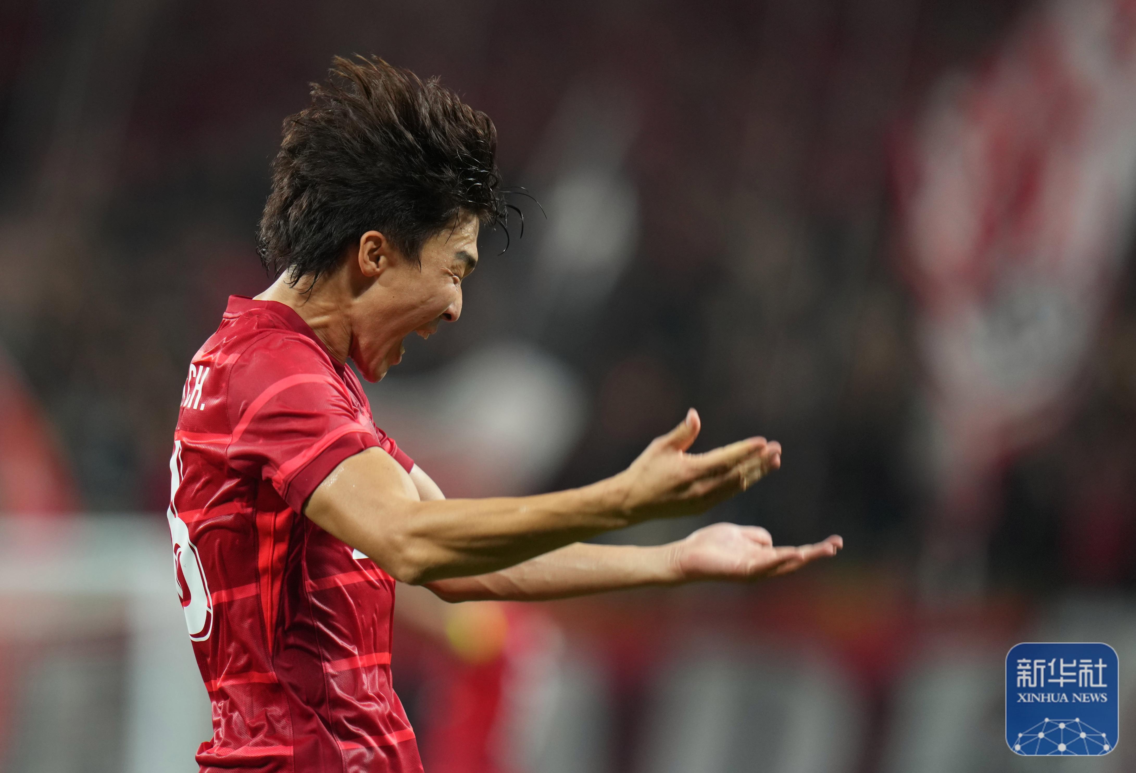 包含国际比赛日成都蓉城备战亚冠,更衣室发声细节曝光,目标明确,控场能力受关注的词条 包含国际比赛日成都蓉城备战亚冠,更衣室发声细节曝光,目标明确,控场能力受关注的词条