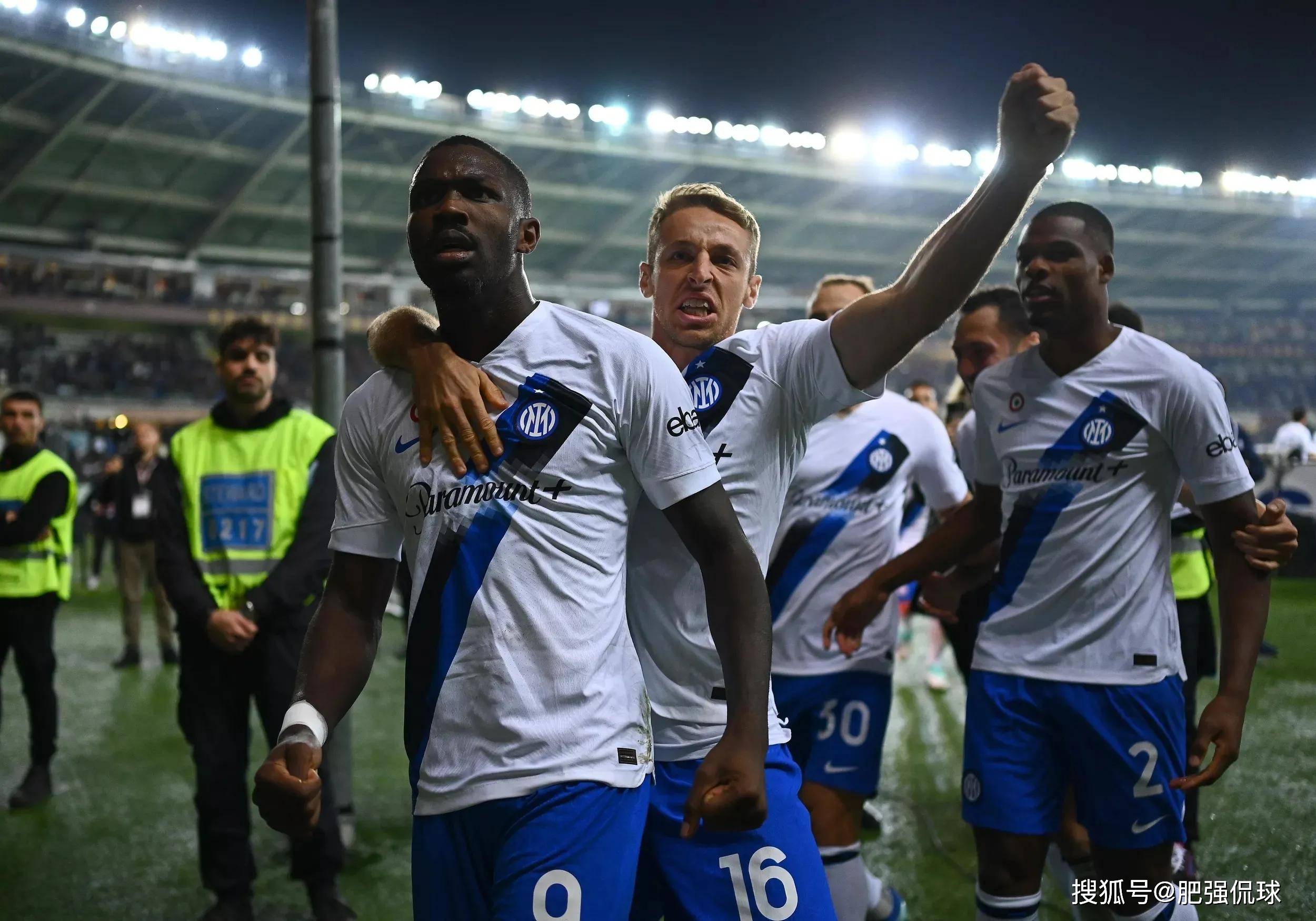 包含加时末段奥兰多魔术调整名单以备法国杯，临场应变环节打磨，压力陡增，球队文化再被提及的词条